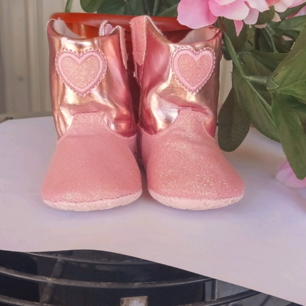 Baby girl infant booties